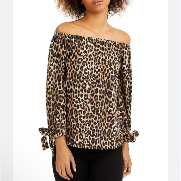 MICHAEL Michael Kors Tops - Michael Kors Off the Shoulder Cheetah Blouse ✨HOST PICK🎉